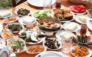 Organik Serpme Köy Kahvaltısı (2 Kişilik)